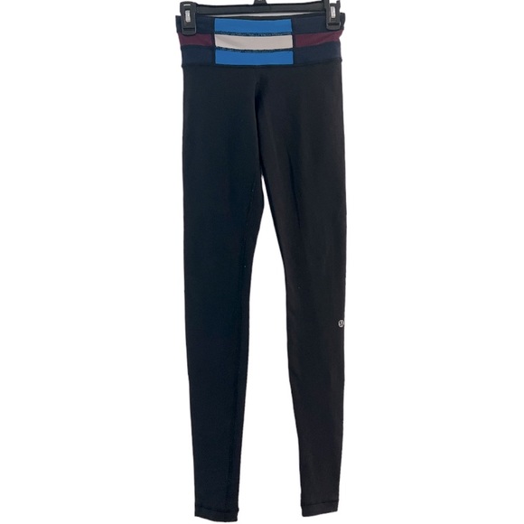 Lululemon Reversible wunder under leggings. - Picture 3 of 8